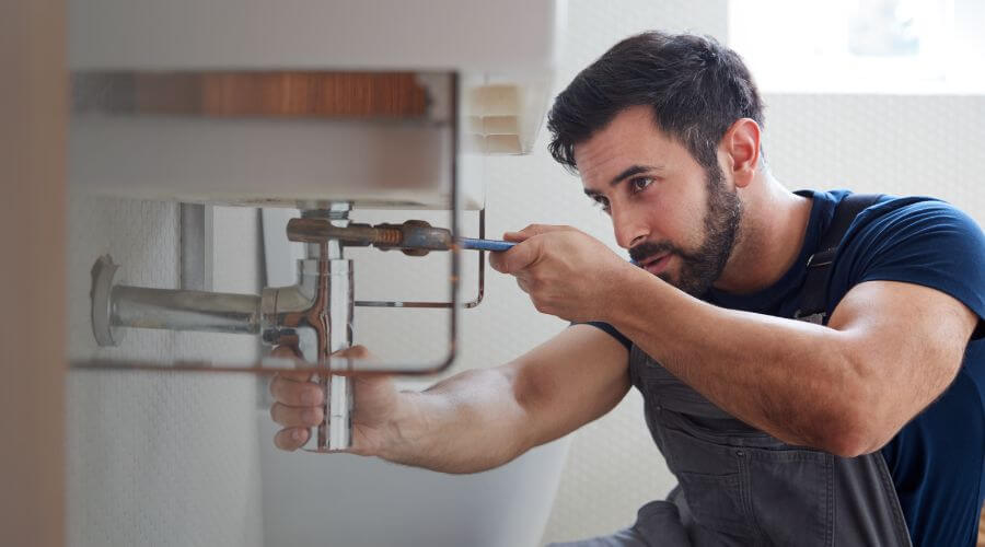 Water heater installation in Royal Center, IN